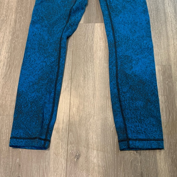 Lululemon leggings - Picture 2 of 5